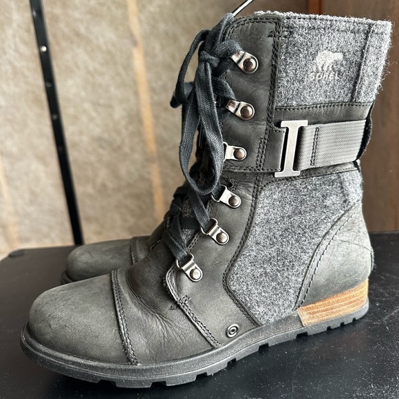 Sorel Major Carly Zip Lace Boot Womens size 8.5 black & Grey - Picture 4 of 11